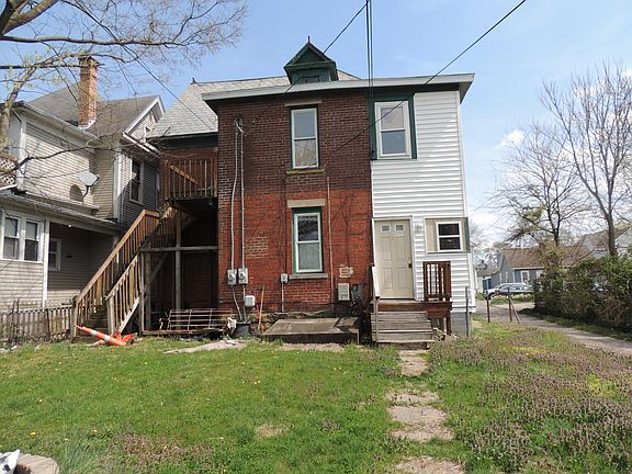 2nd image of 811 N Columbus St