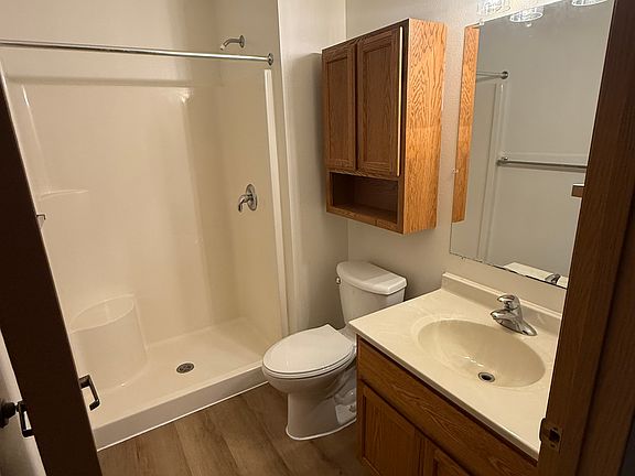 4th image of 1607 6th Ave E #102