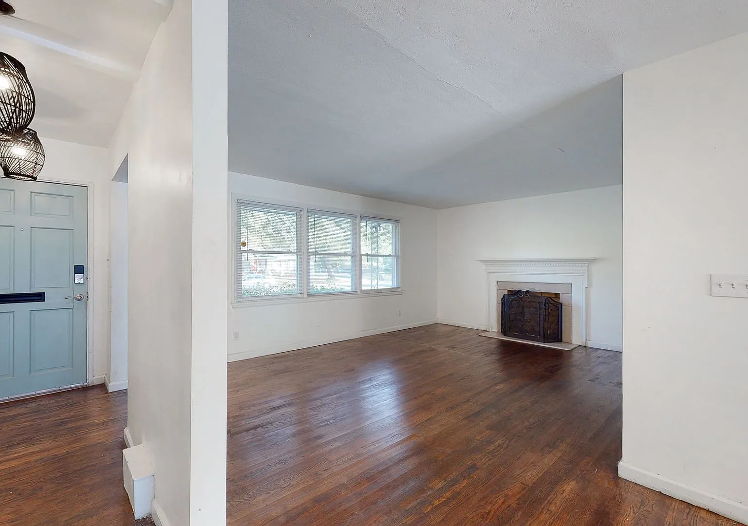 3 Bedroom 2 Bathroom Home for rent! — Photo 2