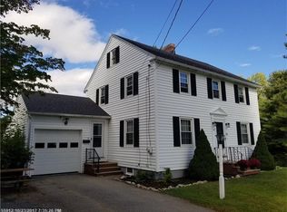 32 Weymouth St, Saco, ME 04072