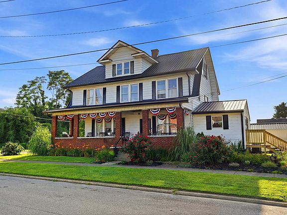 2nd image of 1601 Pine St