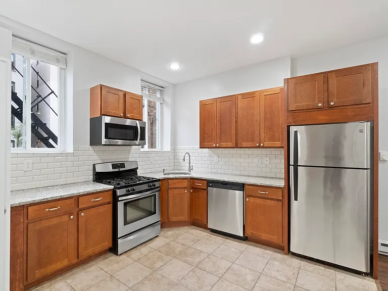 916 Willow Ave #1 — Photo 20