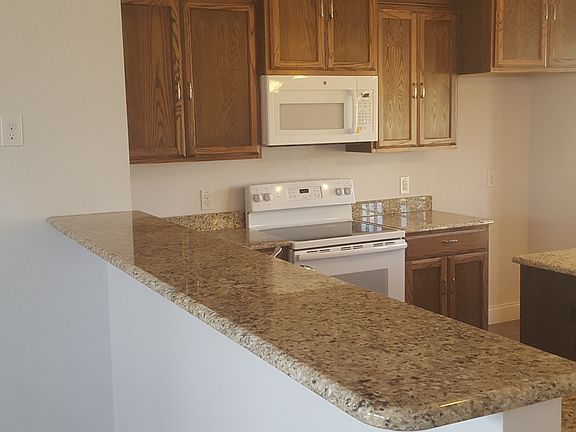 4th image of 4808 Henry St