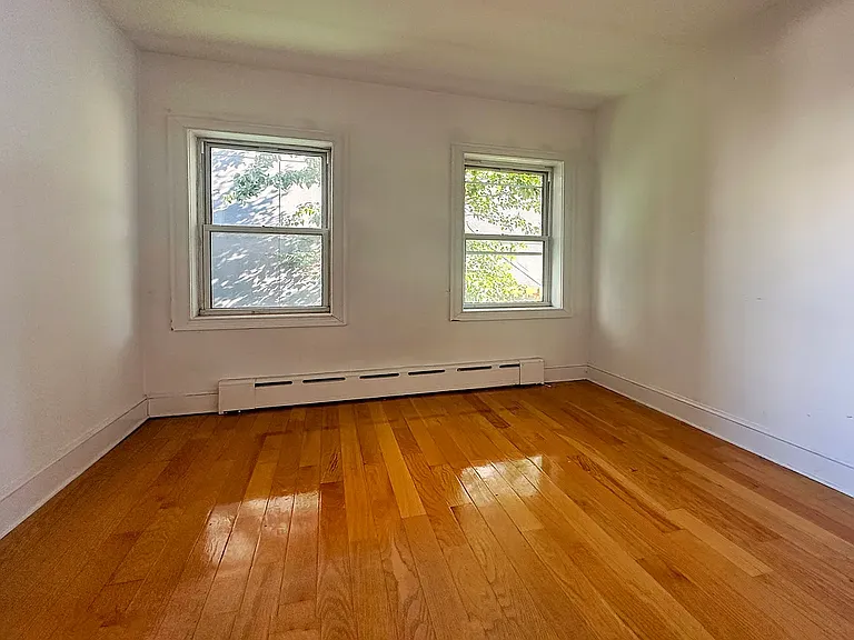 290 Leonard St #1 — Photo 6