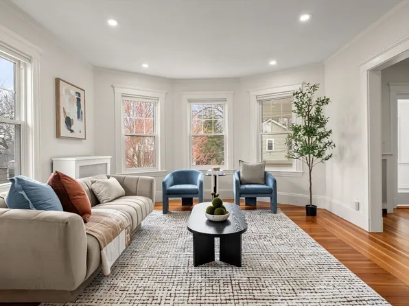 37 Fountain Rd #2, Arlington, MA 02476