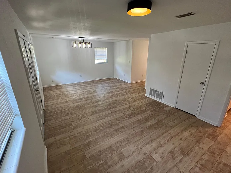 801 Golfview Dr — Photo 8