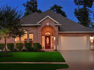 103 Magnolia Grove Ln, Conroe, TX 77384