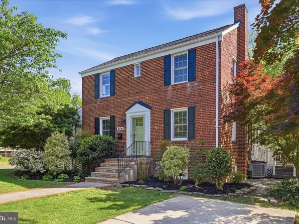 4444 20th Rd N, Arlington, VA 22207