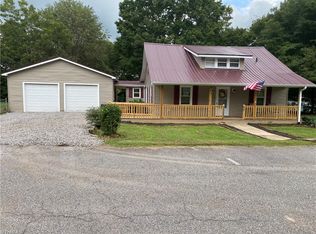 112 Saylor Ln, Stony Point, NC 28678