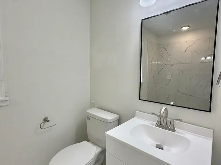 965 Parkway Dr — Photo 10