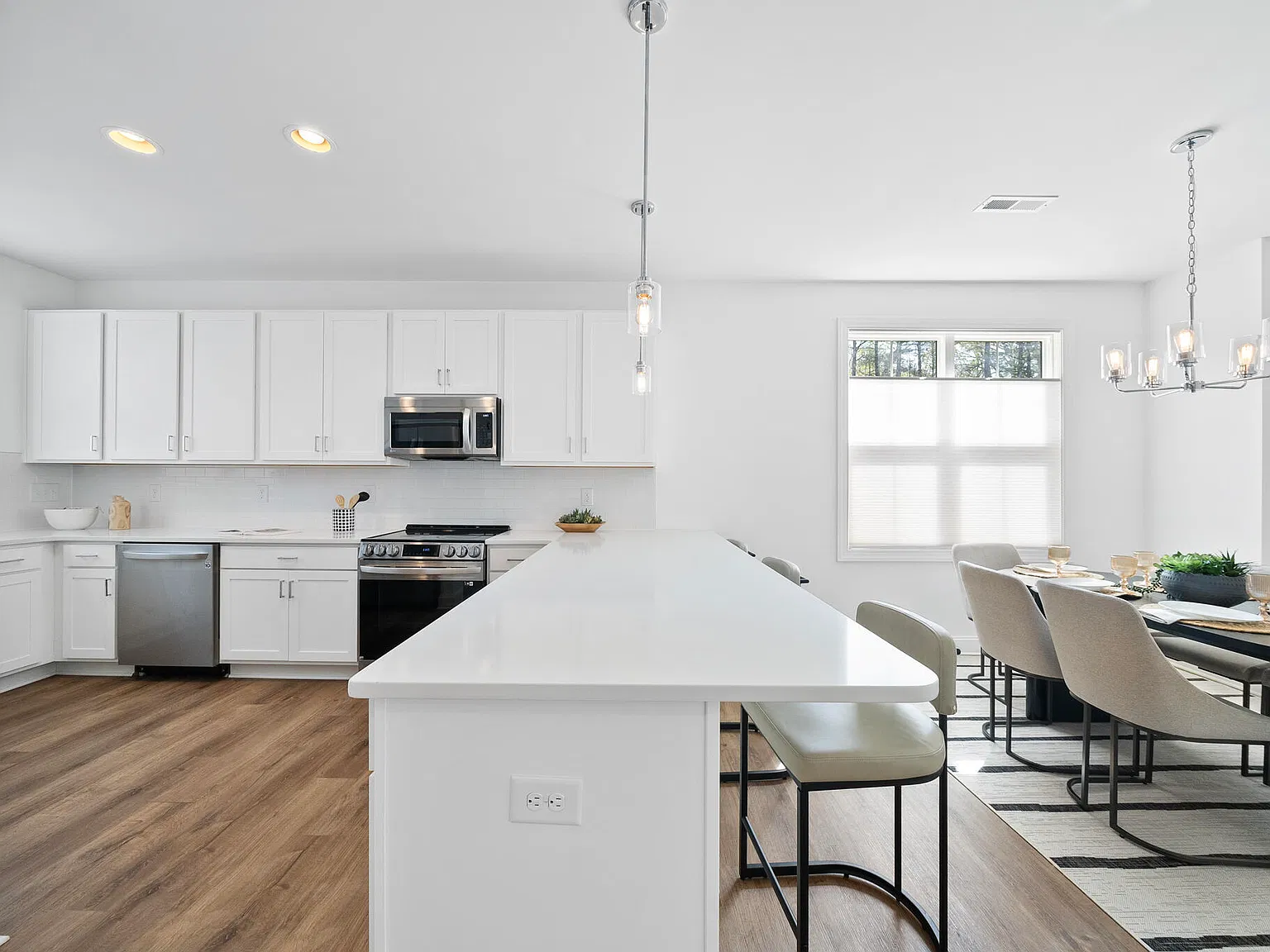 3 bed, 3.5 bath, 1878 sqft, $2,650 — Photo 4