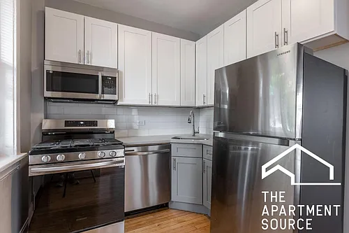 1253 W Rosemont Ave #2 Photo 1