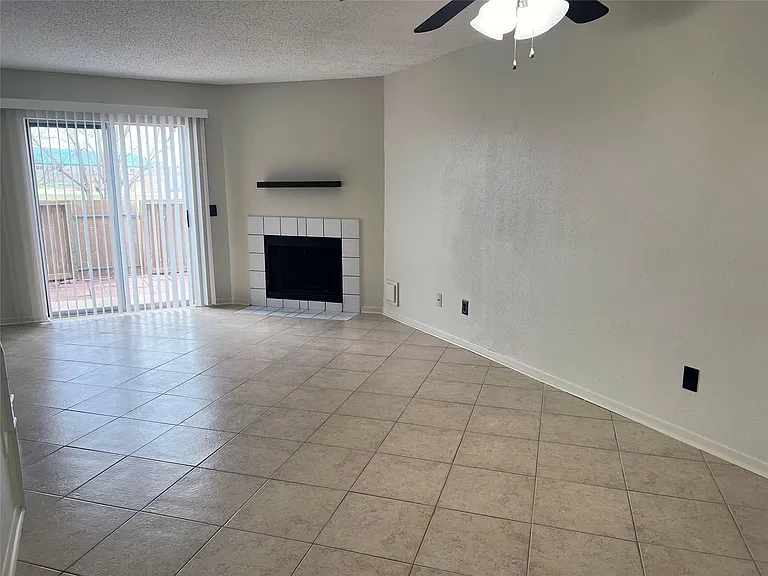 2910 Grants Lake Blvd #704 — Photo 7