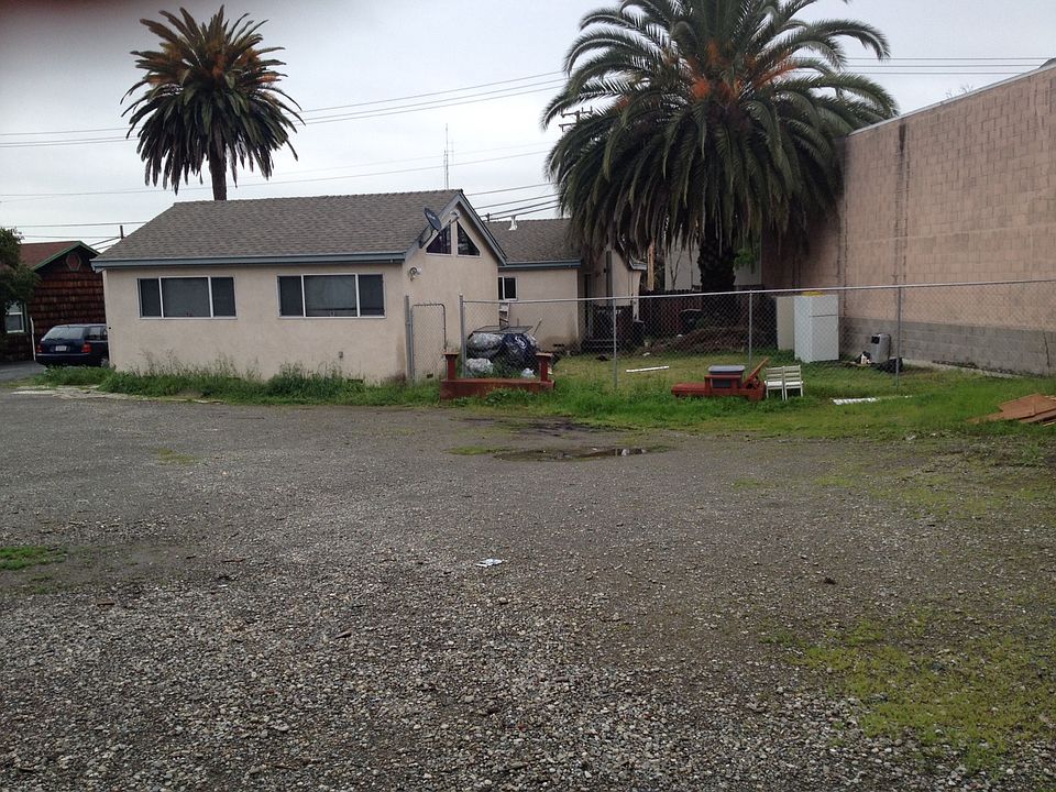 2nd image of 4970 Blum Rd