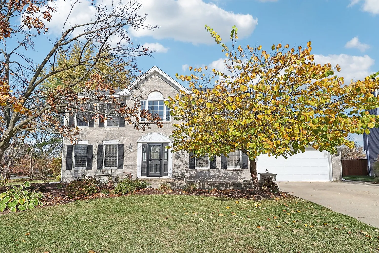 201 Northampton Dr photo 1