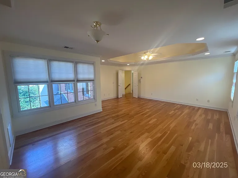 612 Banbury Ct — Photo 23