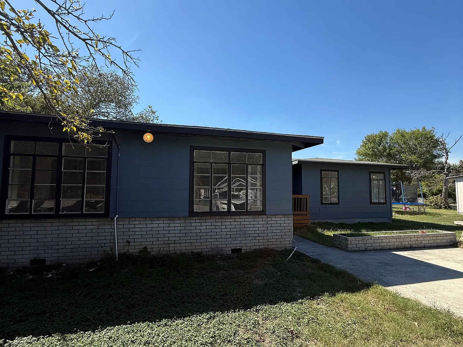 4 bed, 2.5 bath, 1490 sqft, $1,995 — Photo 1