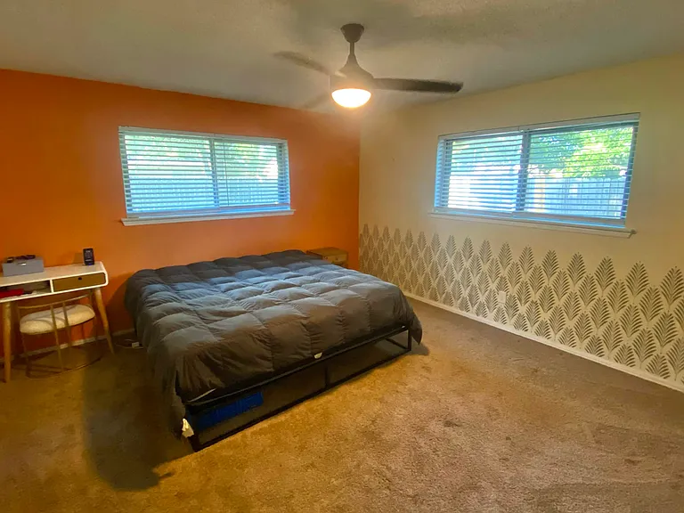 2514 Vernon St — Photo 11