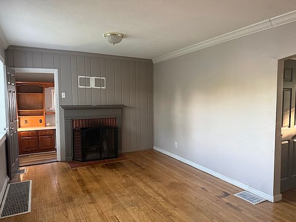3rd image of 3747 Eyrich Rd
