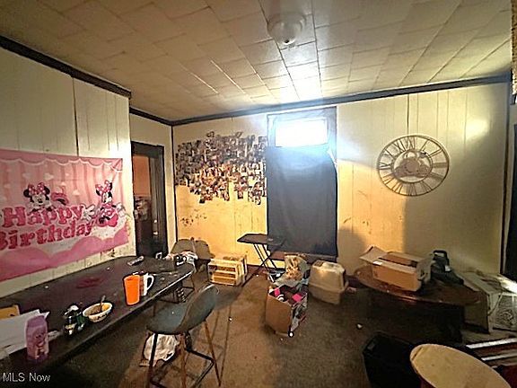 3rd image of 817 E Eureka St
