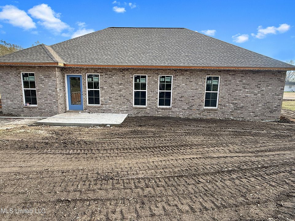 2nd image of 361 Old Highway 24 W