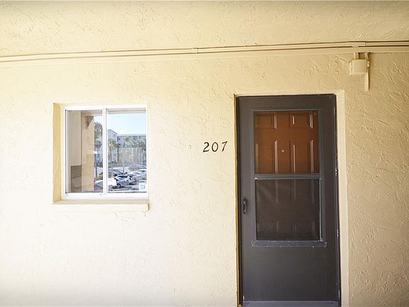 4th image of 3565 Lake Bayshore Dr #207