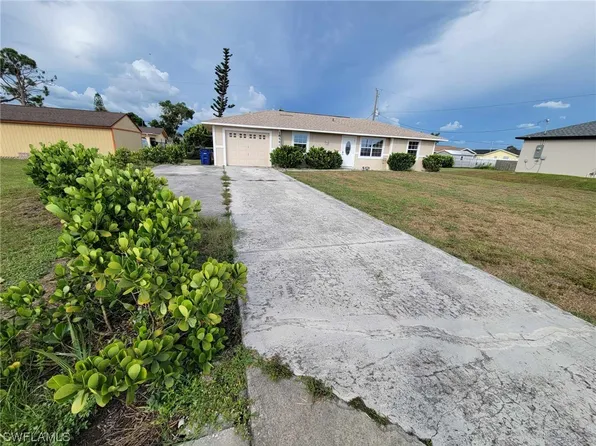 18541 Marco Blvd, Fort Myers, FL 33967