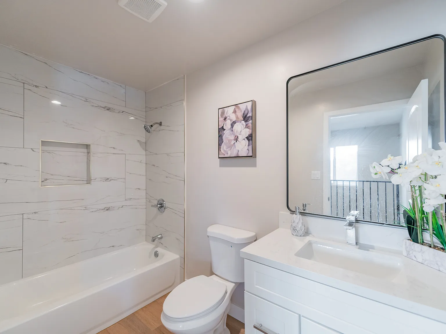 3 bed, 1451 sqft, $4,700 — Photo 3