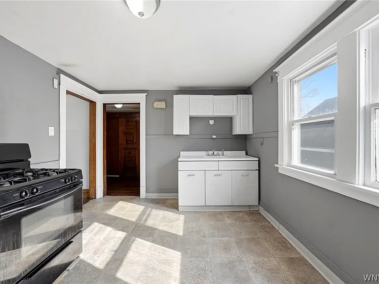 220 Dartmouth Ave — Photo 12