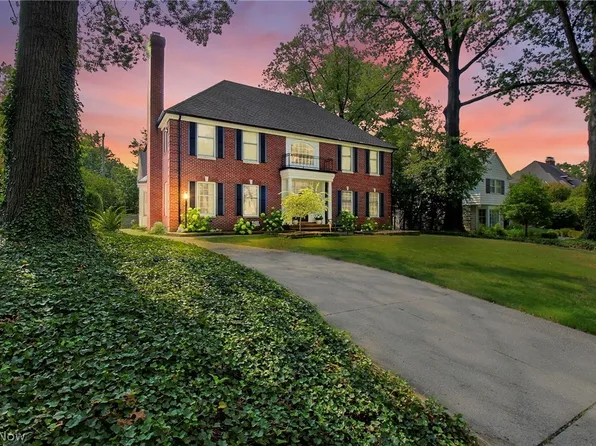 20962 Sydenham Rd, Shaker Heights, OH 44122