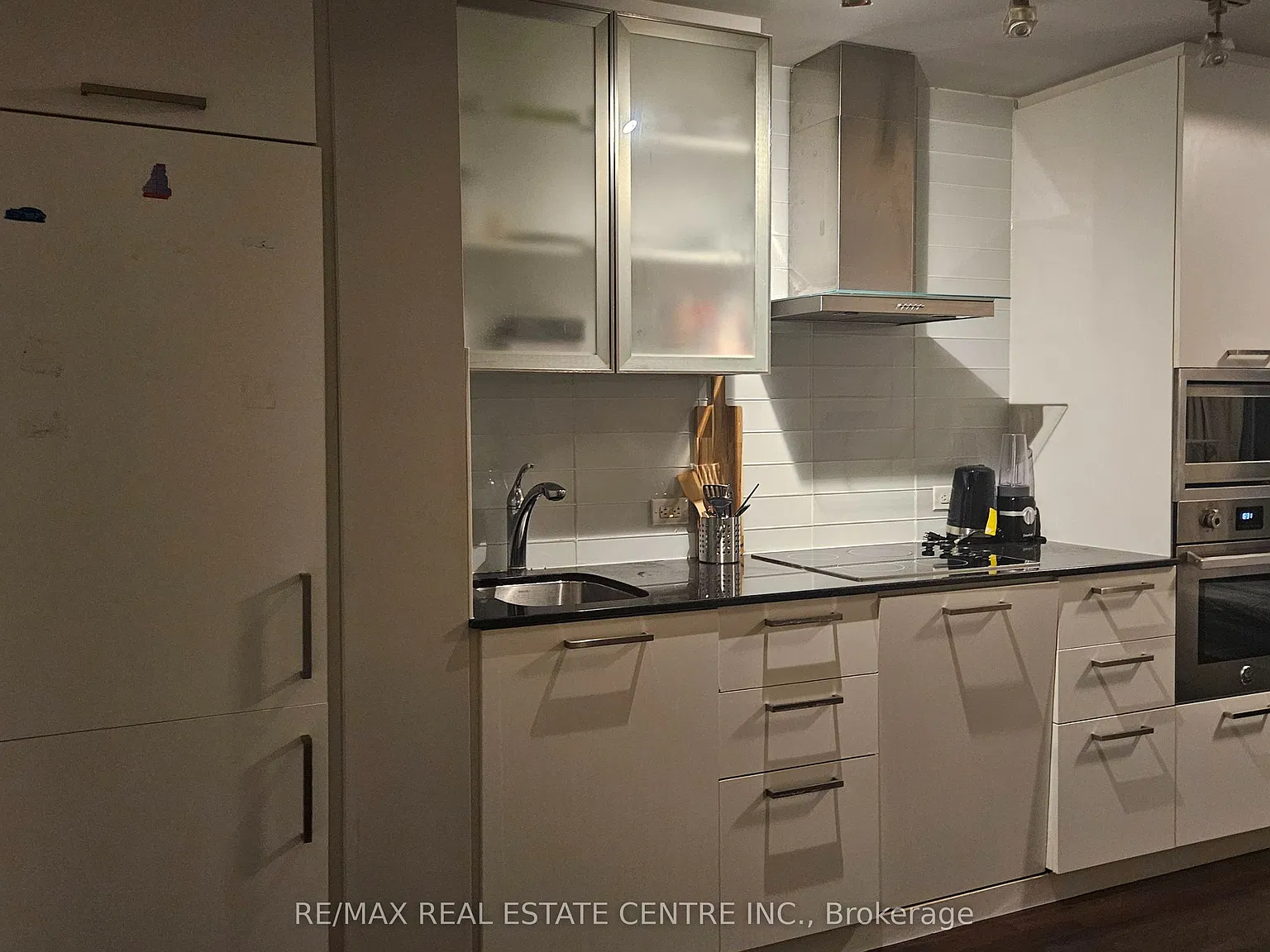 Studio, $1,900 — Photo 2
