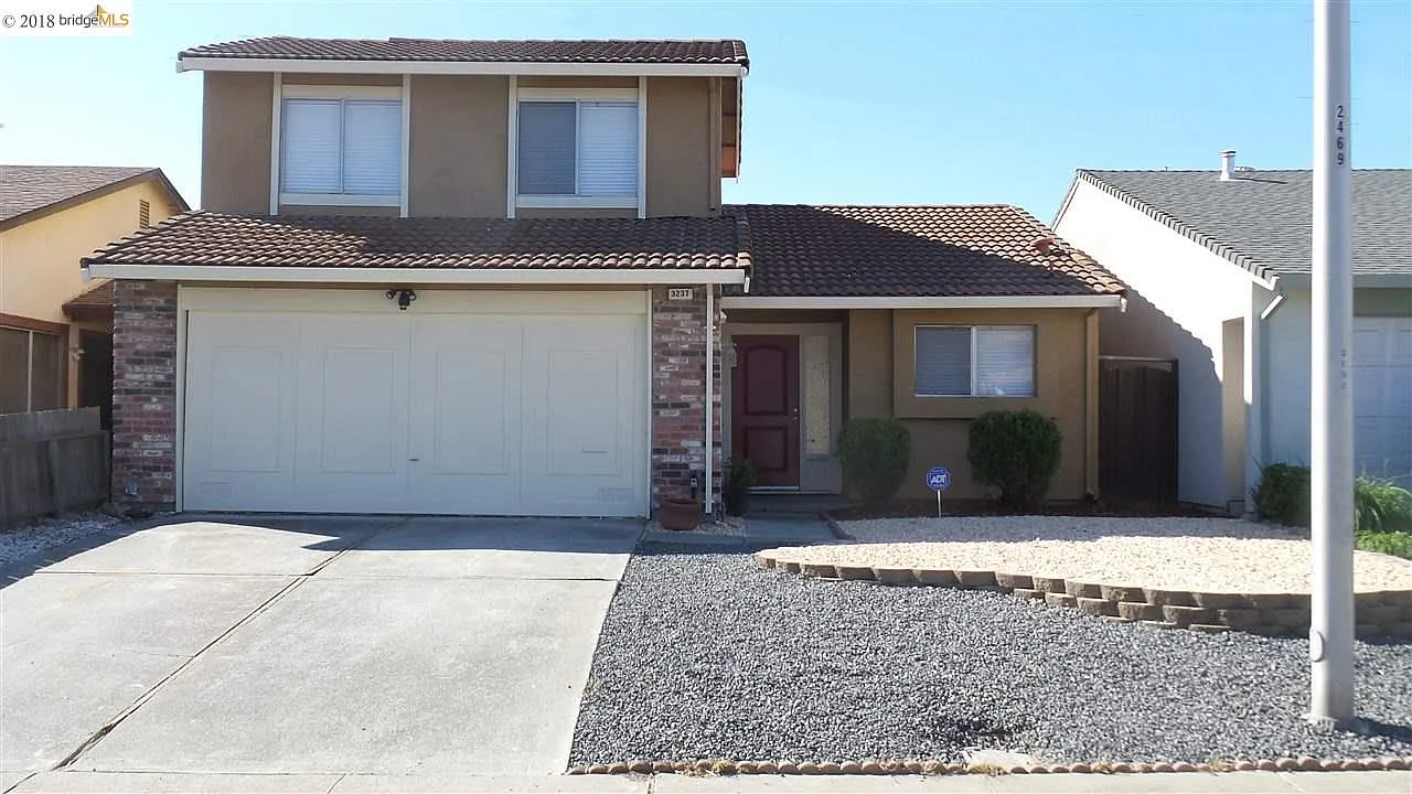 3237 Madrone St photo 1
