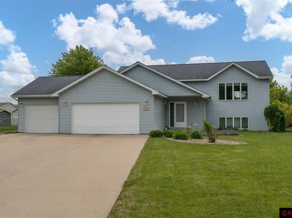 331 Cardinal Dr, Mankato, MN 56001