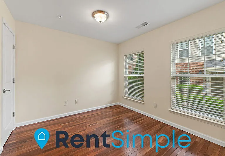 15375 Rosemont Manor Dr — Photo 5