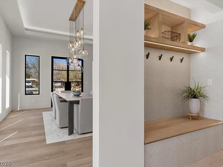 2401 Driftwood Dr — Photo 40