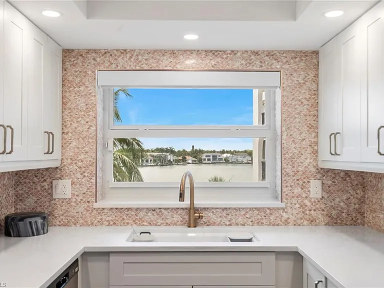 3500 Gulf Shore Blvd N #408 — Photo 9