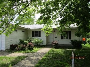 904 SW 1st St, Shelbyville, IL 62565