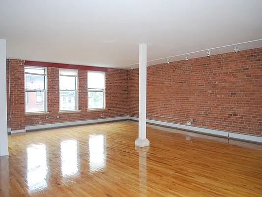 Rented by Sotheby's International Realty | media 8