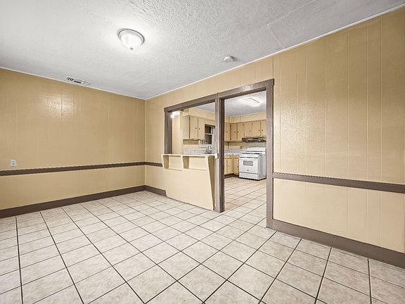 4th image of 503 Verne St
