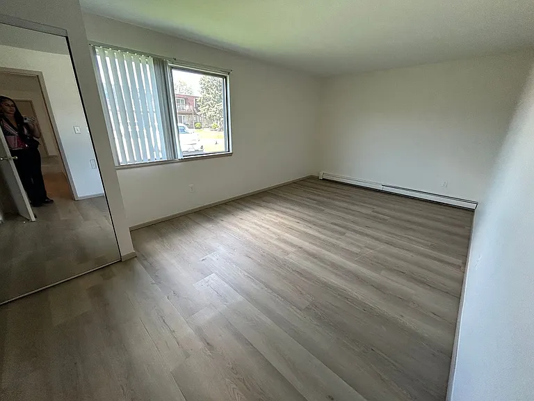 2323 Woodrow Ct — Photo 14