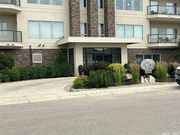 4th image of 2800 Lakeview Dr #103