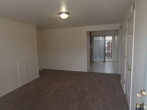 2nd image of 1264 Newlands Dr W APT 9