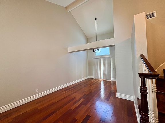 3rd image of 2207 S Autumn Ln