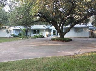 6483 Highway 90 #A, Gonzales, TX 78629