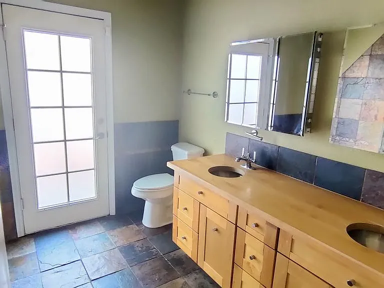 1114 N Madrid Ln — Photo 12