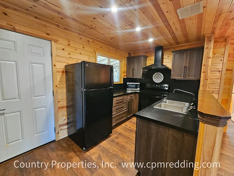 13477 Oak Run Rd — Photo 8