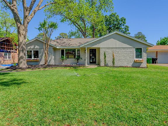 3rd image of 9914 Cedardale Dr