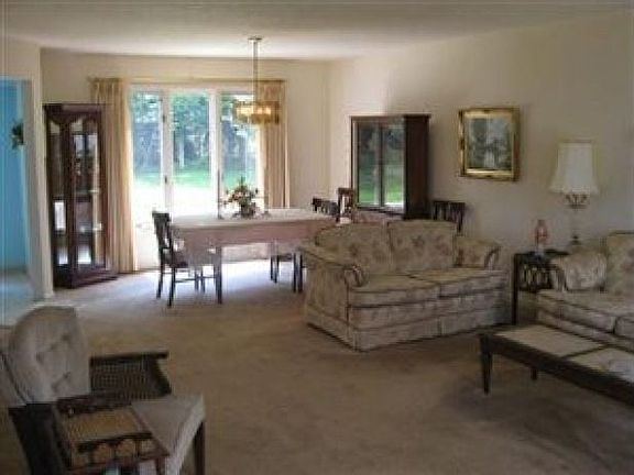 5th image of 949 Tollis Pkwy #29