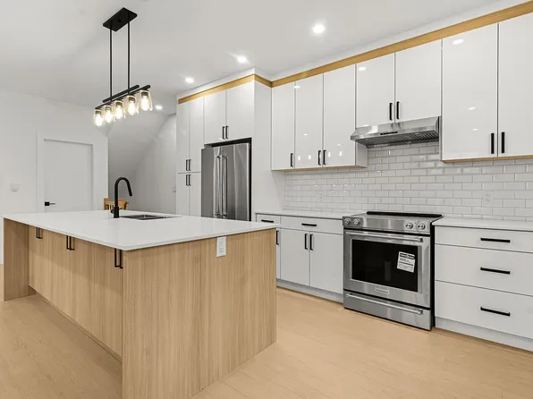 2360 Crescent Way #6, Abbotsford, BC V2S 3M2