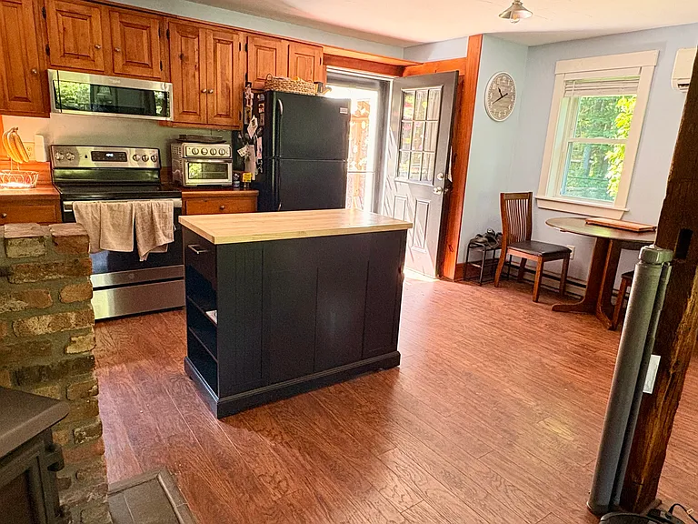 10 Rodman Ave #10A — Photo 4